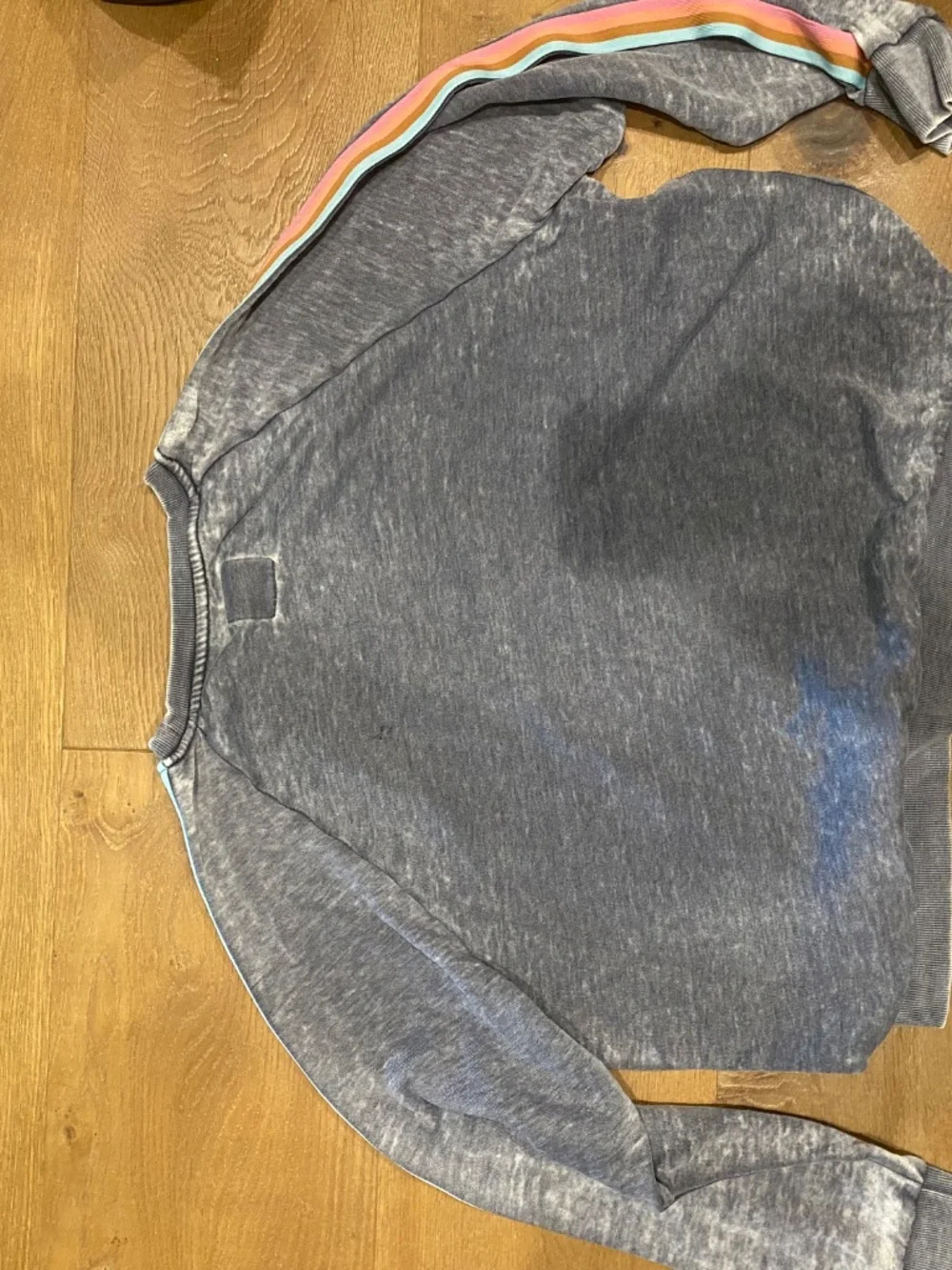 Rip Curl Rainbow Stripe Burnout Grey Crewneck Sweatshirt Size large